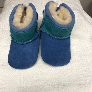 Baby Ugg boots. Never worn. US size 1.
